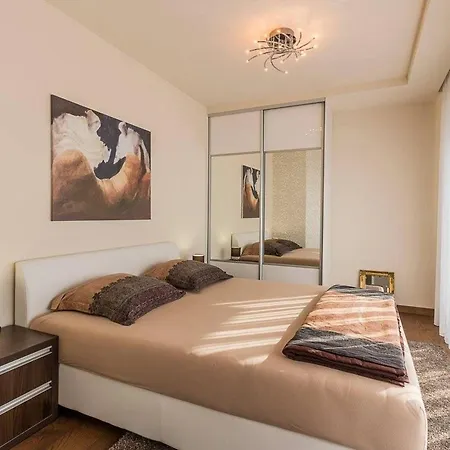 Il K Apartment *